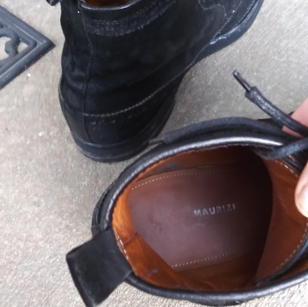 Antonio Maurizi lace-ups booties suede wingtip made in Italy black‎ distressed